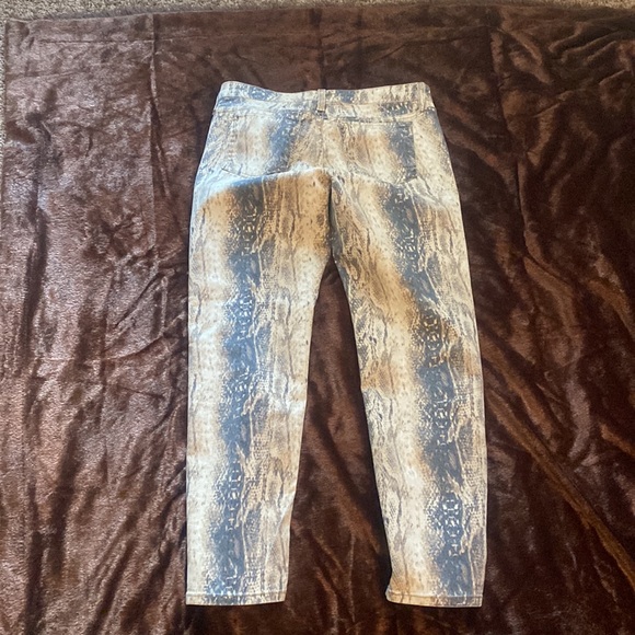 Boston Proper snake print pants.  Size 10. Back pockets - Picture 4 of 4